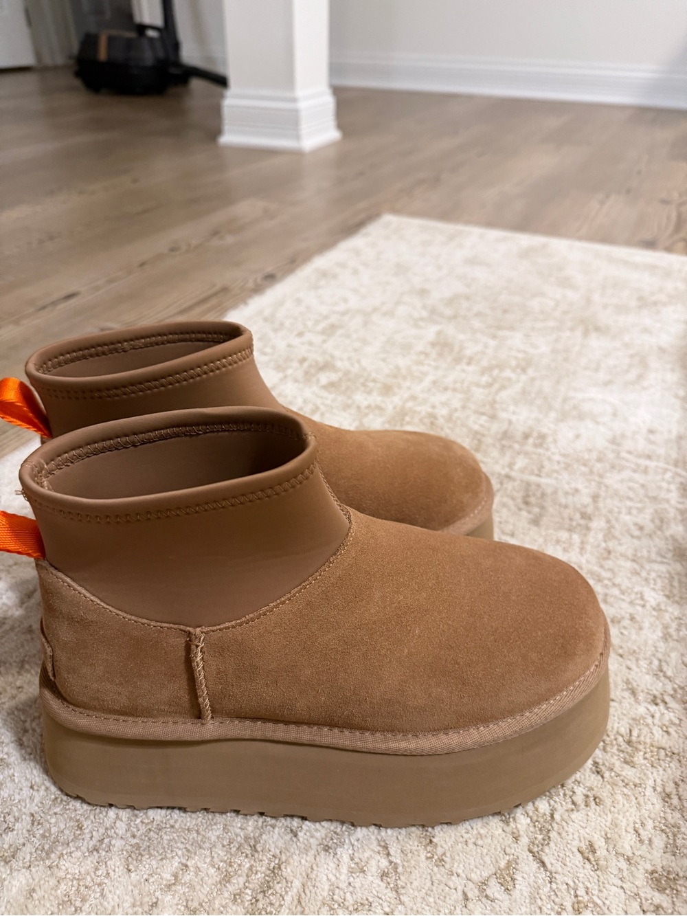 UGG Platform Mini Dipper Boots in Brown Suede